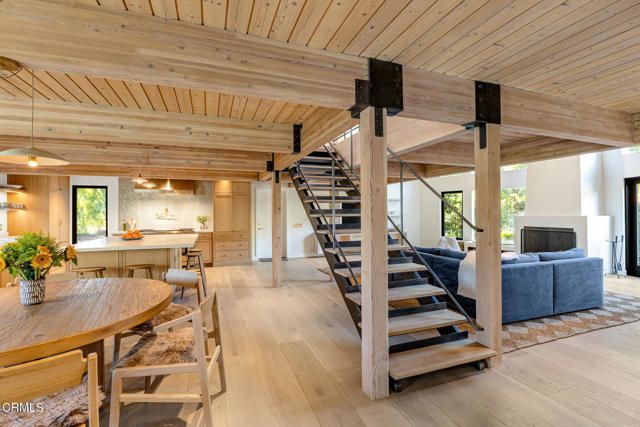 1015 W El Roblar Drive, Ojai, CA 93023