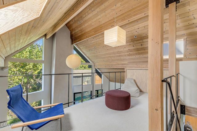 1015 W El Roblar Drive, Ojai, CA 93023