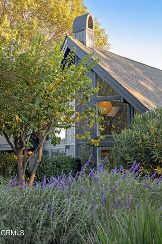 1015 W El Roblar Drive, Ojai, CA 93023