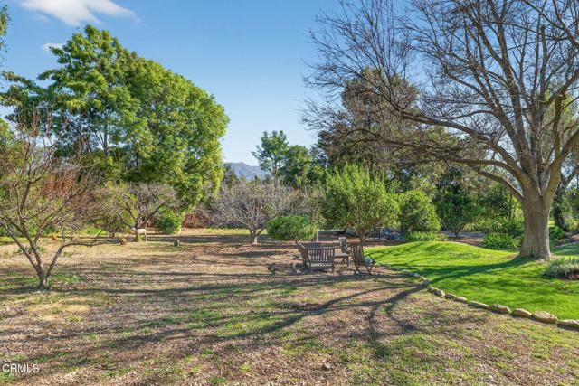 1015 W El Roblar Drive, Ojai, CA 93023