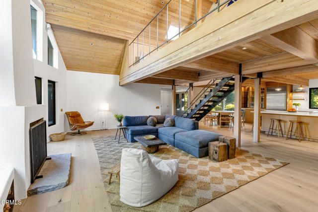 1015 W El Roblar Drive, Ojai, CA 93023