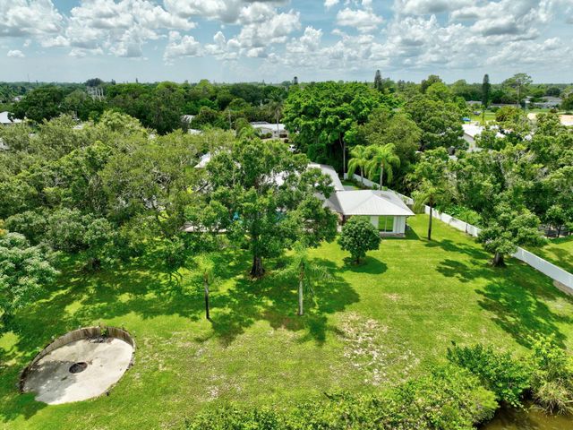 450 S Naranja Avenue, Port St Lucie, FL 34983