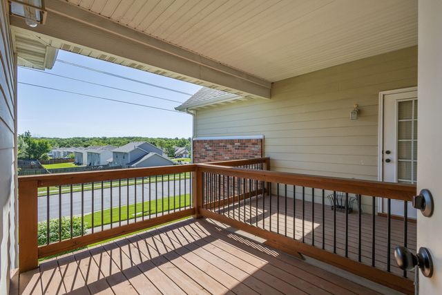 5315 PEBBLE BEACH DR 203, Columbia, MO 65201
