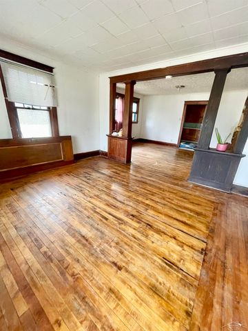 2621 Eddy Street, Saginaw, MI 48604