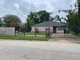 7403 N Dearborn Street, Houston, TX 77055