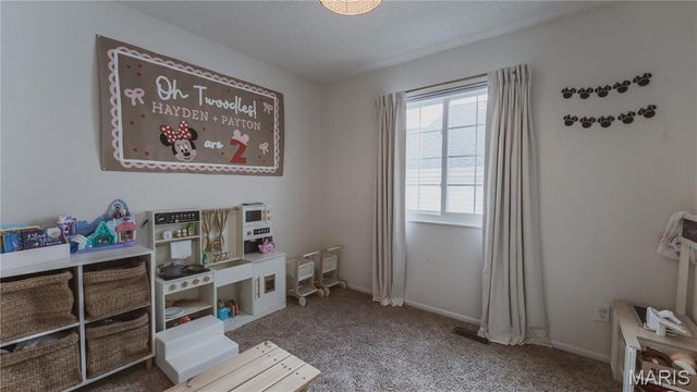 10 Four Winds Drive, St Peters, MO 63376