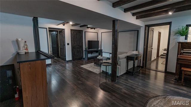 10 Four Winds Drive, St Peters, MO 63376