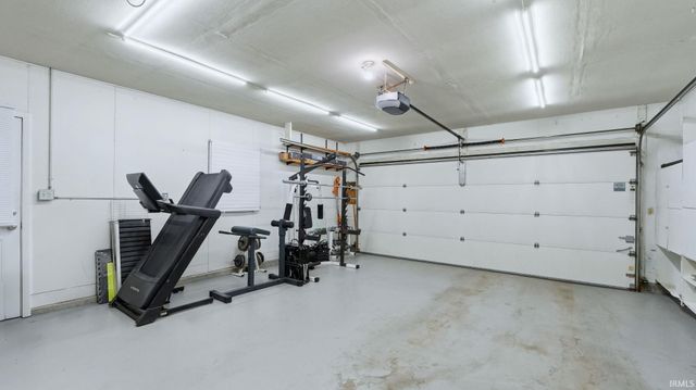 7210 Rollindale Drive, Fort Wayne, IN 46835