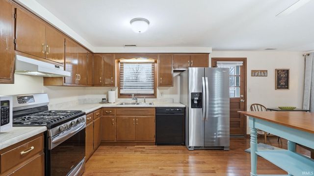 7210 Rollindale Drive, Fort Wayne, IN 46835