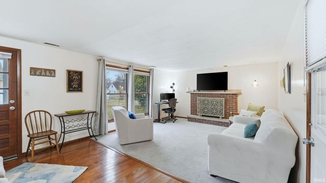 7210 Rollindale Drive, Fort Wayne, IN 46835