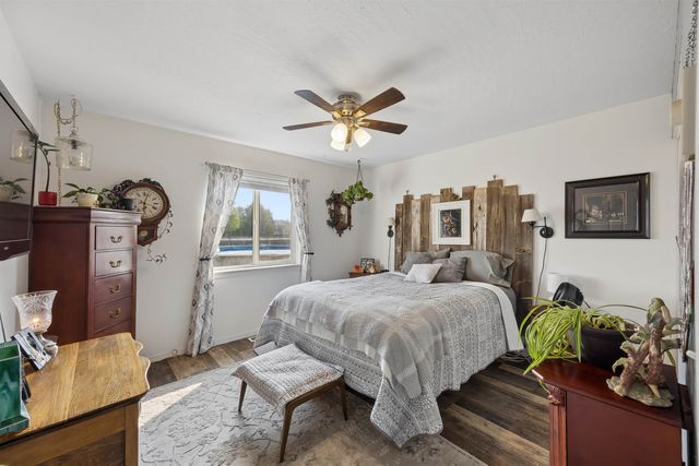 20216 E Grace Ln, Otis Orchards, WA 99027