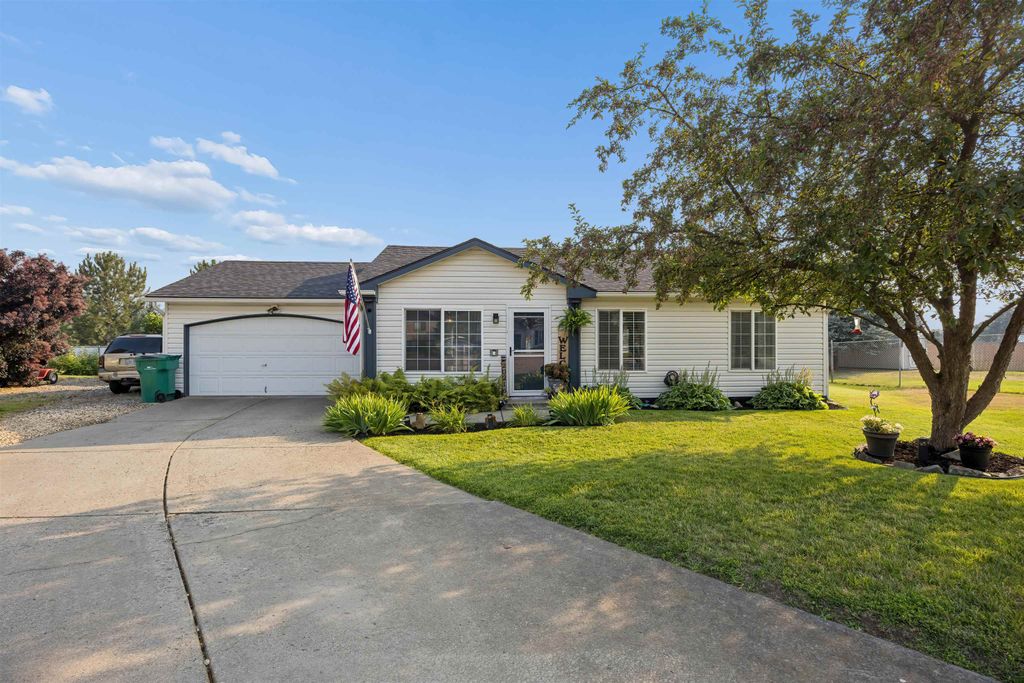 20216 E Grace Ln, Otis Orchards, WA 99027 photo 1