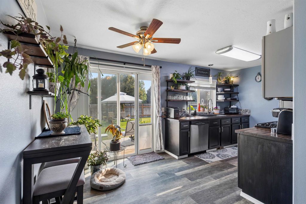 20216 E Grace Ln, Otis Orchards, WA 99027 photo 5
