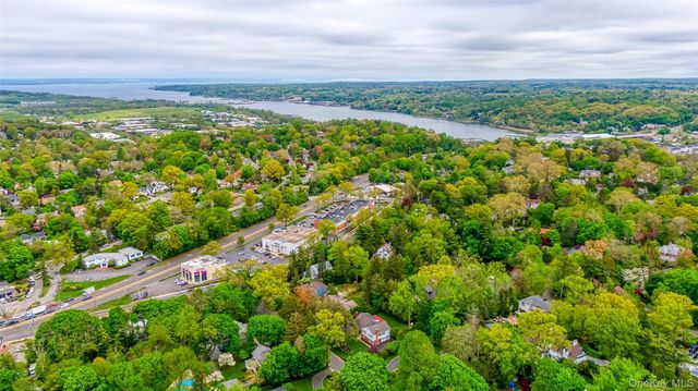 112 The Intervale, Roslyn Estates, NY 11576