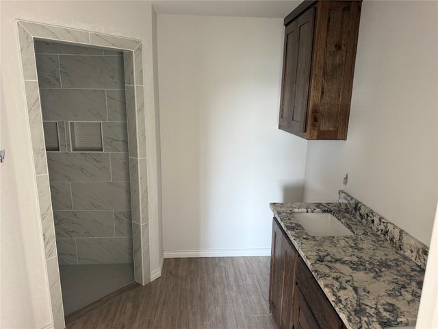 192 Altom Road, Springtown, TX 76082