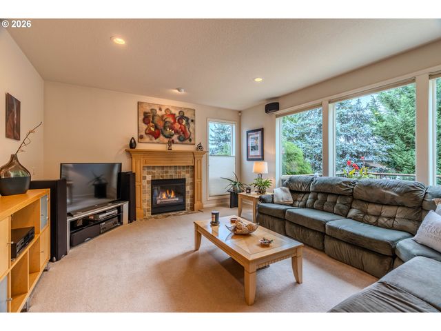 8354 Sw 187TH Ave, Beaverton, OR 97007
