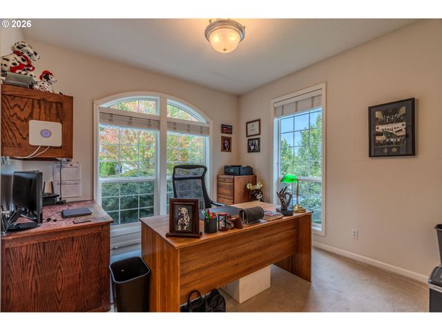 8354 Sw 187TH Ave, Beaverton, OR 97007