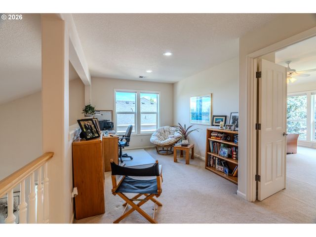 8354 Sw 187TH Ave, Beaverton, OR 97007