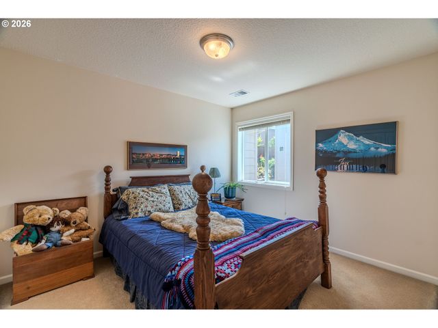 8354 Sw 187TH Ave, Beaverton, OR 97007