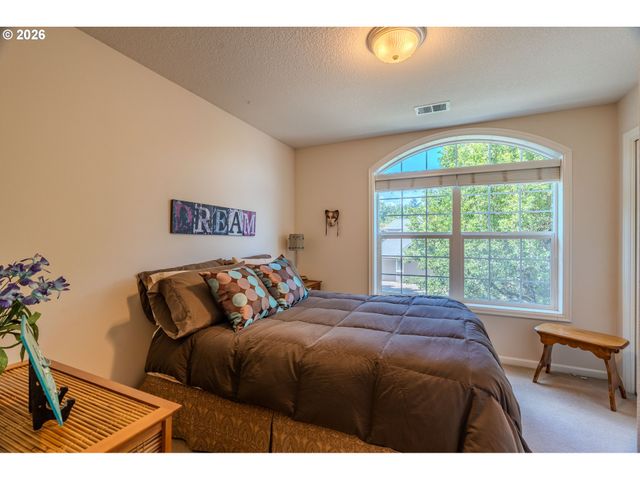 8354 Sw 187TH Ave, Beaverton, OR 97007