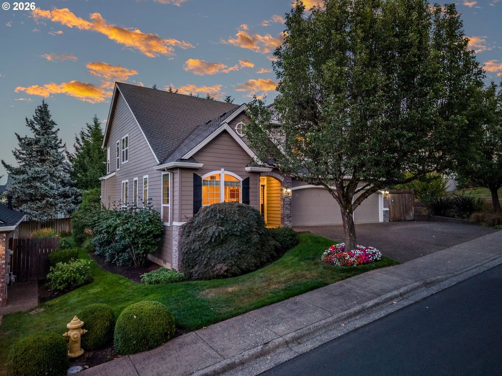 8354 Sw 187TH Ave, Beaverton, OR 97007