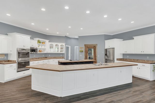 2600 Little Bartons Creek Rd, Cumberland Furnace, TN 37051