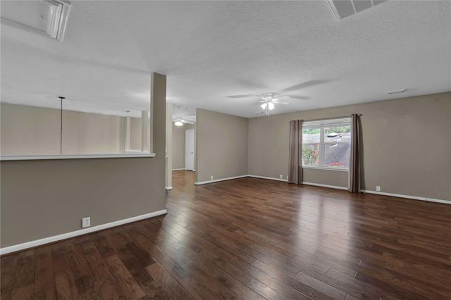2706 Woodspring Forest Drive, Houston, TX 77345