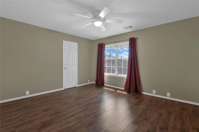 2706 Woodspring Forest Drive, Houston, TX 77345
