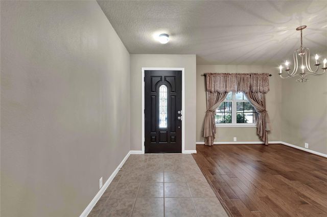 2706 Woodspring Forest Drive, Houston, TX 77345