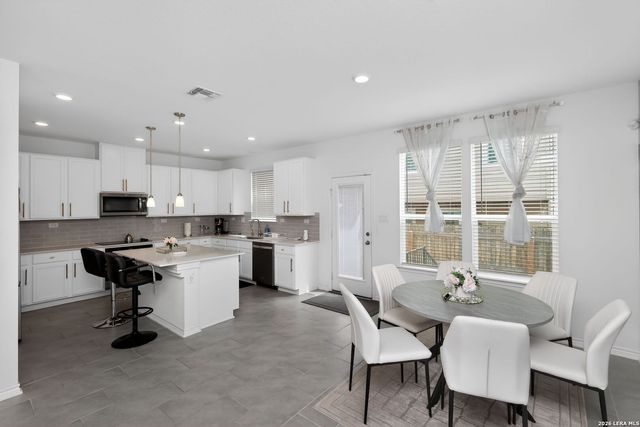 14839 Vance Jackson Rd Unit 701, San Antonio, TX 78249