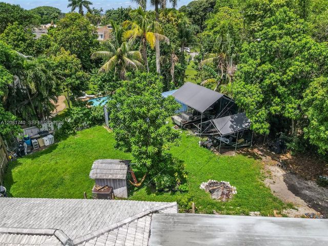 6105 SW 55th Court, Davie, FL 33314
