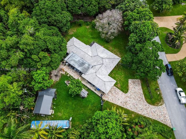 6105 SW 55th Court, Davie, FL 33314