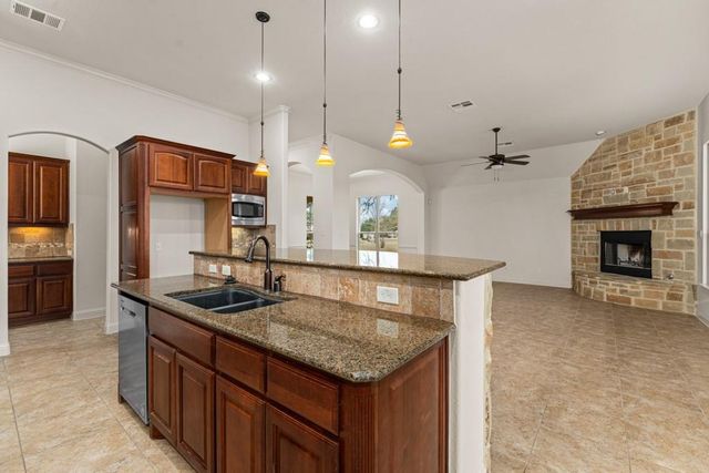 651 Shelf Rock RD, Driftwood, TX 78619