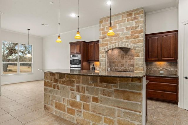 651 Shelf Rock RD, Driftwood, TX 78619