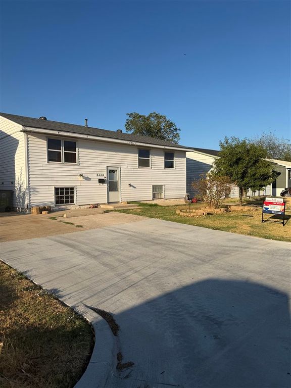 5331 NW Elm Ave, Lawton, OK 73505
