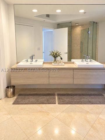 17301 Biscayne Blvd 211, North Miami Beach, FL 33160