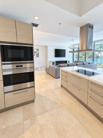17301 Biscayne Blvd 211, North Miami Beach, FL 33160