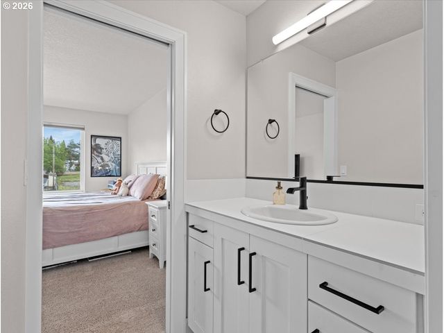 14011 Se LINDEN Ln, Milwaukie, OR 97222