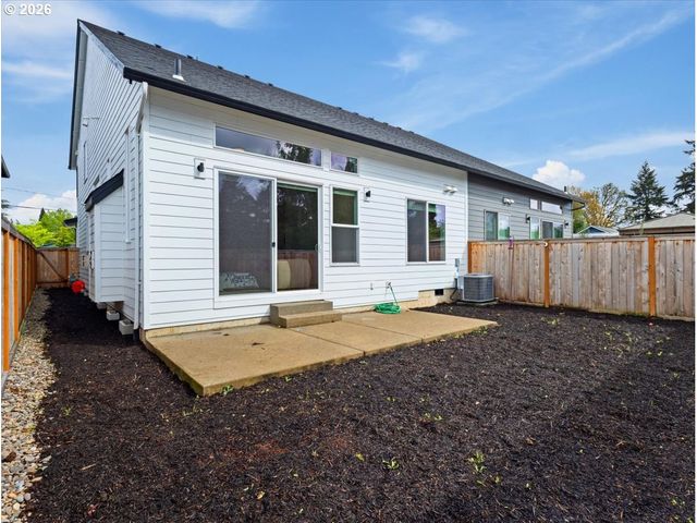 14011 Se LINDEN Ln, Milwaukie, OR 97222