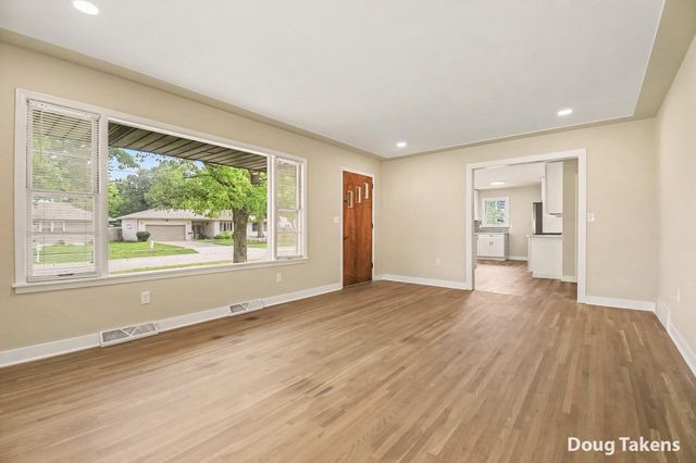 5115 Blaine Avenue SE, Kentwood, MI 49508