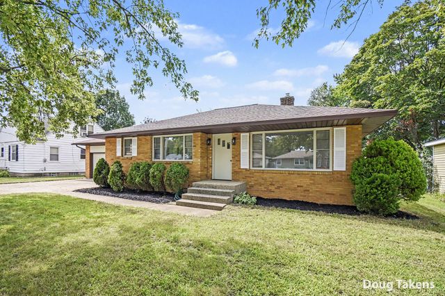 5115 Blaine Avenue SE, Kentwood, MI 49508