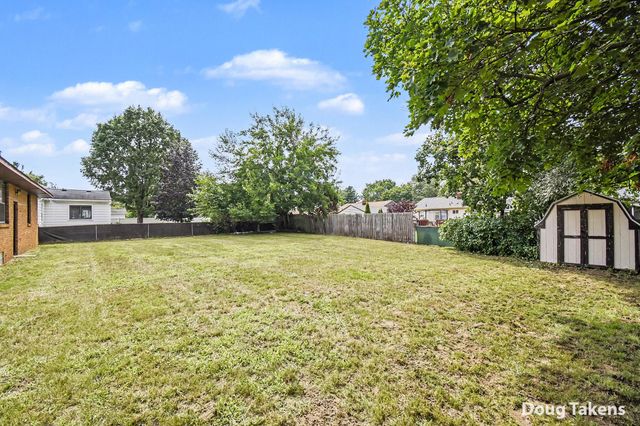 5115 Blaine Avenue SE, Kentwood, MI 49508