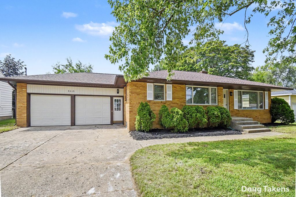 5115 Blaine Avenue SE, Kentwood, MI 49508