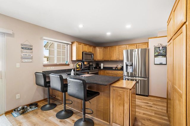 3533 Rivers Crossing DRIVE, Waukesha, WI 53189