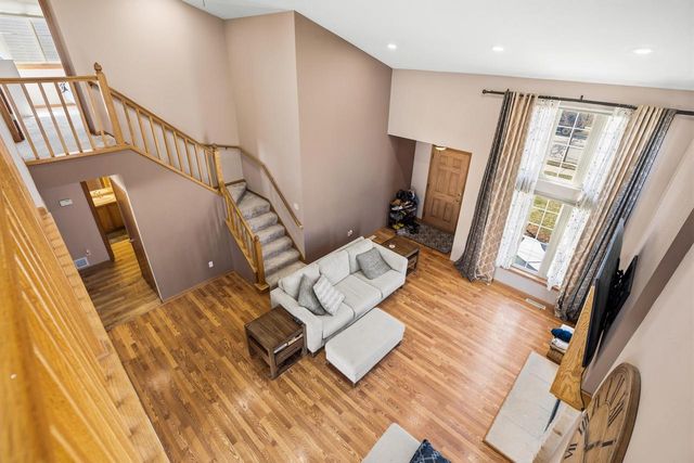 3533 Rivers Crossing DRIVE, Waukesha, WI 53189