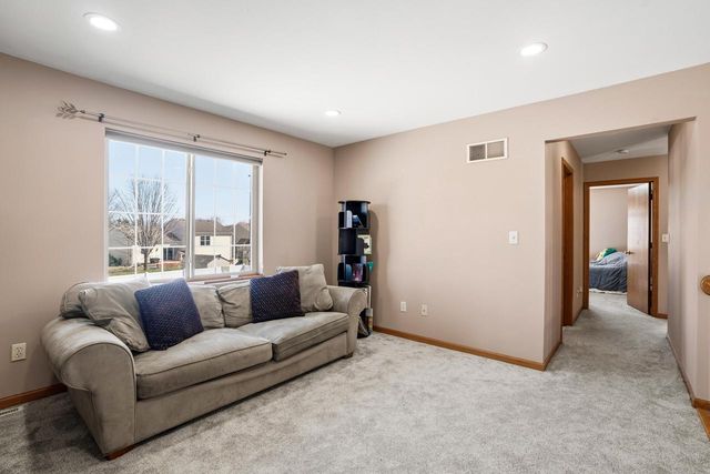 3533 Rivers Crossing DRIVE, Waukesha, WI 53189