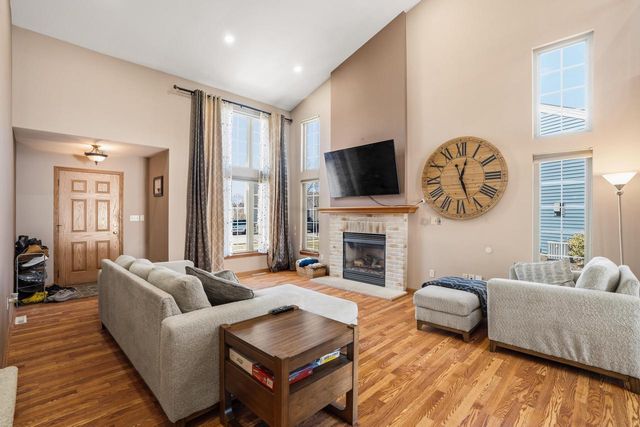 3533 Rivers Crossing DRIVE, Waukesha, WI 53189