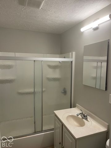 3913 Eisenhower Drive, Indianapolis, IN 46254