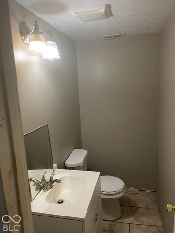 3913 Eisenhower Drive, Indianapolis, IN 46254