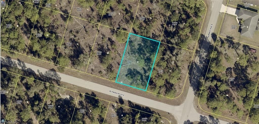 961 Plymouth ST E, LEHIGH ACRES, FL 33974 — photo 2